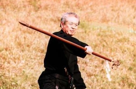 武神館本部道場主の初見良昭師