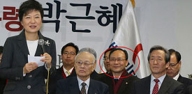 李完九首相在任６３日間で辞任